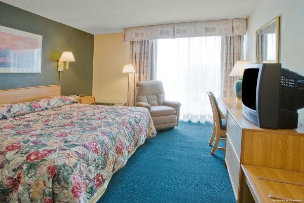 Broadview Inn and Suites (Galesburg)
